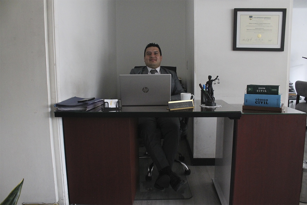 Asesoría y representación jurídica integral enfocada en proteger derechos, garantizar seguridad legal y ofrecer soluciones jurídicas efectivas.